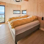 Σπίτι διακοπών In Edland With Sauna *