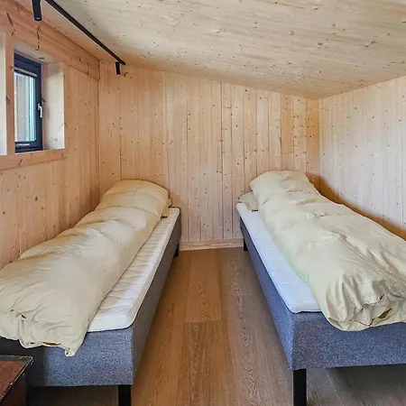 Hébergement de vacances Lovely Home In Edland With Sauna Nesland